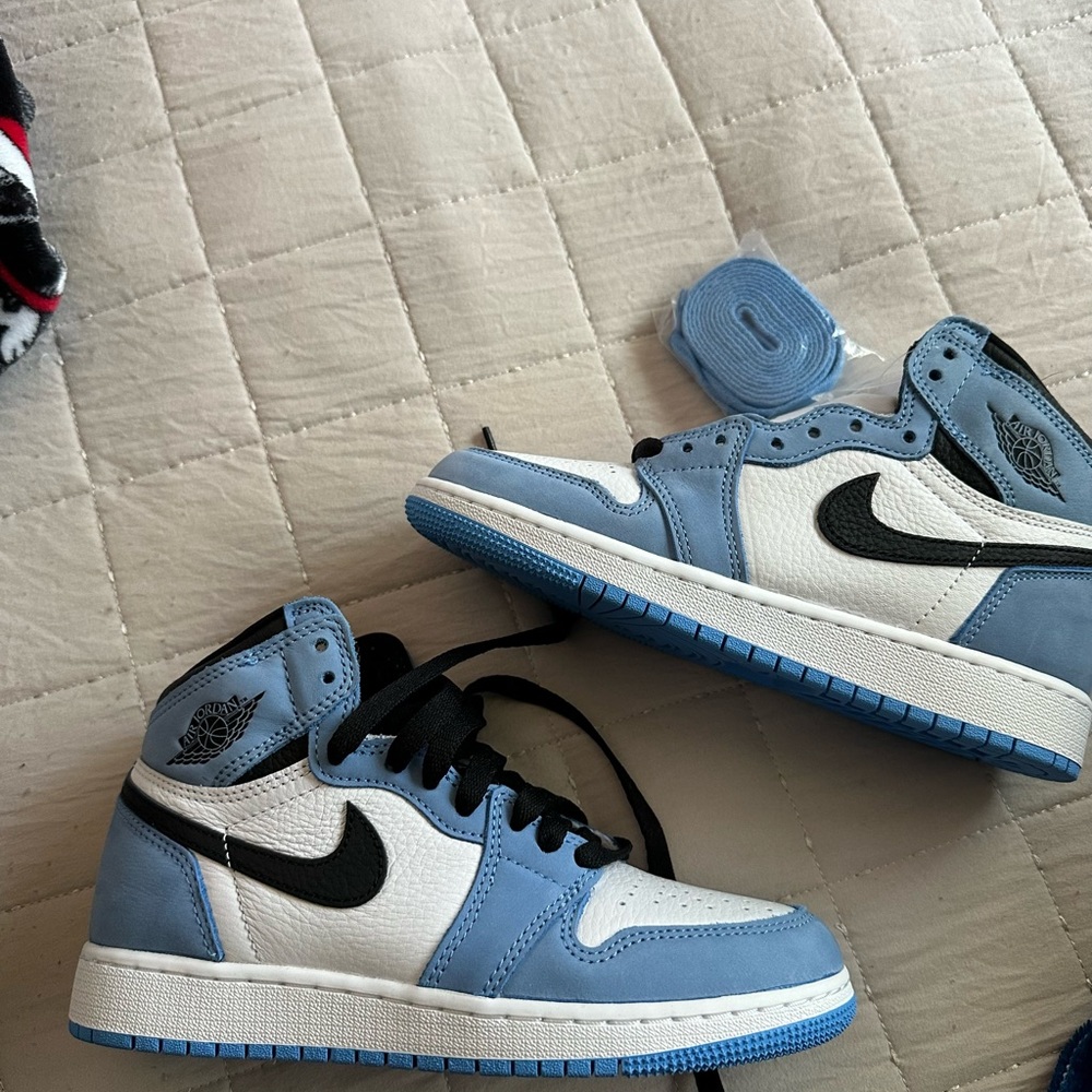 Air Jorden 1 Retro High university blue
